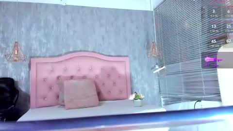 Snapshot of nahomidi_bello chatting on 07/10/26, 07:27 online show from 07/10/26, 07:27
