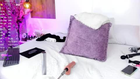 Nahomii online show from 04/21/26, 09:28