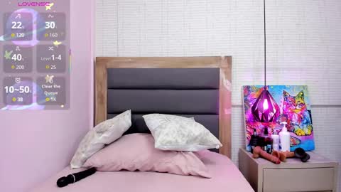 Snapshot of nahomirosse chatting on 09/12/25, 02:11   SHELBY   online show from 09/12/25, 02:11