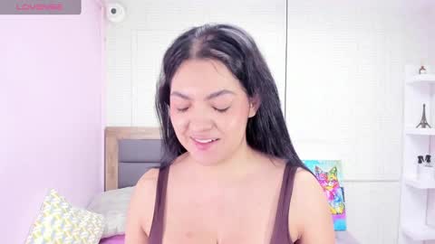 Snapshot of nahomirosse chatting on 09/26/25, 12:09   SHELBY   online show from 09/26/25, 12:09