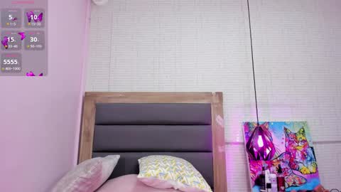 Snapshot of nahomirosse chatting on 09/27/25, 12:10   SHELBY   online show from 09/27/25, 12:10