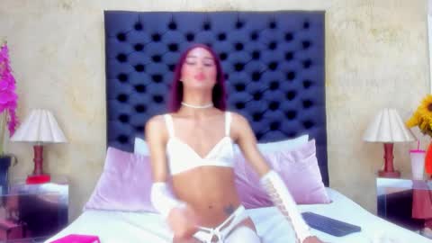 Nahomi  online show from 02/07/26, 01:59