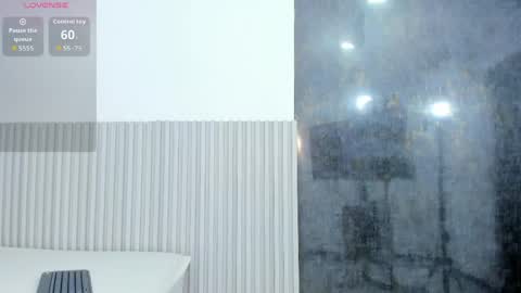 Snapshot of nahomy_park chatting on 05/21/26, 11:39 nahomy_park online show from 05/21/26, 11:39