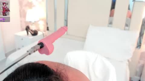 Nahomy Roberts online show from 01/17/26, 08:41