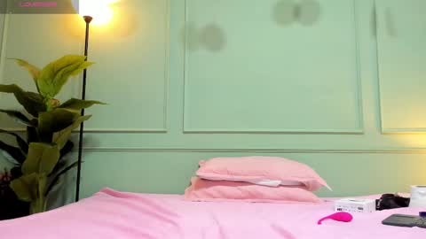 Nahomys online show from 02/26/25, 08:22