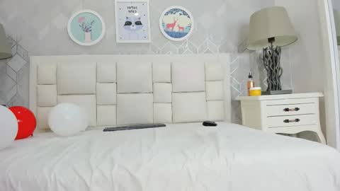 naia_cox online show from 02/15/26, 07:51