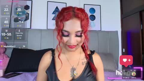 Naia online show from 11/06/25, 07:37