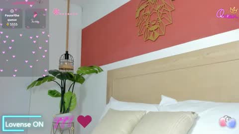 Snapshot of naiara30_ chatting on 03/20/26, 03:39 N A I A R A online show from 03/20/26, 03:39