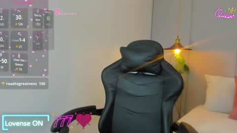 Snapshot of naiara30_ chatting on 07/28/26, 04:39 N A I A R A online show from 07/28/26, 04:39