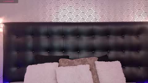 naiaramasson_ online show from 03/02/26, 12:23