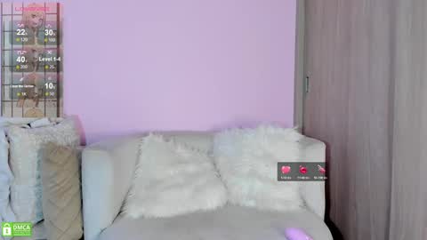 Snapshot of naileea chatting on 03/07/25, 11:05 online show from 03/07/25, 11:05