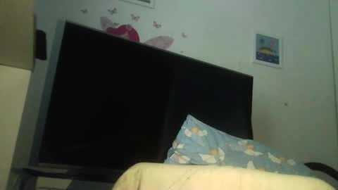 Snapshot of naimando353223 chatting on 12/17/24, 12:11 naimando353223 online show from 12/17/24, 12:11