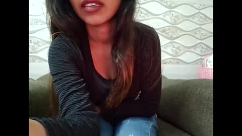 Snapshot of naina00123 chatting on 01/11/25, 11:12 Naina online show from 01/11/25, 11:12