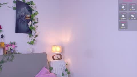 nairagold_ online show from 04/06/26, 04:46