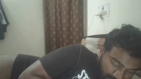 NAIRANANDU28 online show from 04/19/26, 06:02