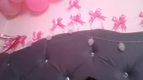 naisha and axel2 online show from 02/18/26, 05:31