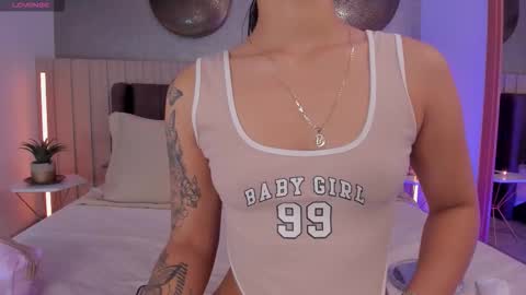 Naisha Ford online show from 01/17/26, 04:06