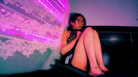 Snapshot of najimi_uwu chatting on 10/17/25, 03:36 NAJI  online show from 10/17/25, 03:36