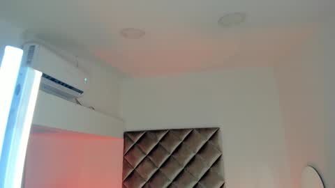 Snapshot of nakamura_san chatting on 12/02/24, 09:56 INSTAGRAM  m2221     online show from 12/02/24, 09:56