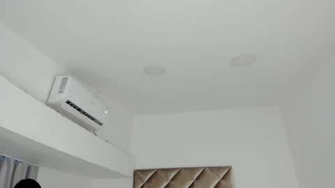 Snapshot of nakamura_san chatting on 12/03/24, 11:44 INSTAGRAM  m2221     online show from 12/03/24, 11:44