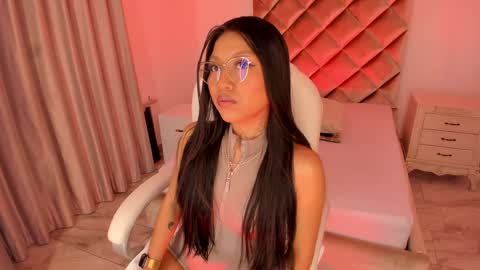 Snapshot of nakamura_san chatting on 12/24/24, 11:38 INSTAGRAM  m2221     online show from 12/24/24, 11:38