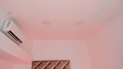 Snapshot of nakamura_san chatting on 01/07/25, 10:43 INSTAGRAM  m2221     online show from 01/07/25, 10:43