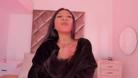 Snapshot of nakamura_san chatting on 01/09/25, 02:07 INSTAGRAM  m2221     online show from 01/09/25, 02:07