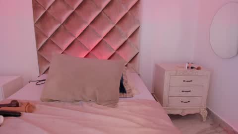 Snapshot of nakamura_san chatting on 01/14/25, 02:43 INSTAGRAM  m2221     online show from 01/14/25, 02:43