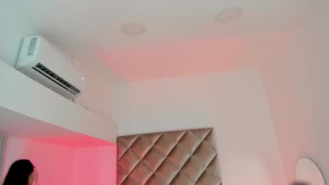 Snapshot of nakamura_san chatting on 02/03/25, 10:03 INSTAGRAM  m2221     online show from 02/03/25, 10:03