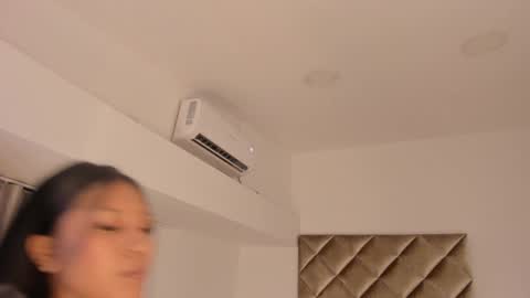 Snapshot of nakamura_san chatting on 02/05/25, 10:30 INSTAGRAM  m2221     online show from 02/05/25, 10:30