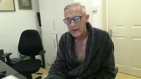 nakedcarpenteruk online show from 05/01/26, 09:03