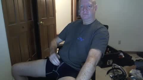 Snapshot of nakedilmale chatting on 12/03/24, 02:47 Tip 100 for my full real name online show from 12/03/24, 02:47