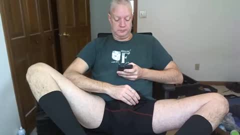 Snapshot of nakedilmale chatting on 02/17/25, 10:03 Tip 100 for my full real name online show from 02/17/25, 10:03