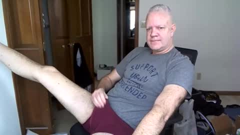 Snapshot of nakedilmale chatting on 03/12/26, 08:15 Tip 100 for my full real name online show from 03/12/26, 08:15