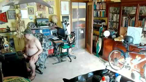 Naked Naturist online show from 04/17/26, 07:00