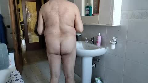 Snapshot of nakednudist72 chatting on 05/03/26, 09:48 Naked Naturist online show from 05/03/26, 09:48
