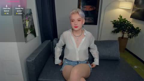 Kate online show from 09/21/25, 11:01