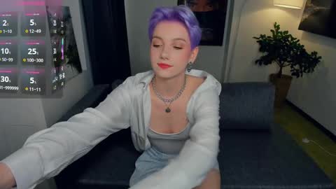 Kate online show from 09/24/25, 11:24