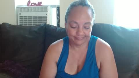 Snapshot of nala_thickk chatting on 05/18/26, 10:48 Nala Thickk online show from 05/18/26, 10:48