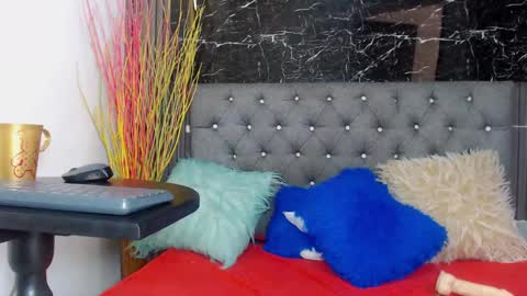 NALAROY online show from 12/05/24, 07:06