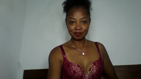 nalinah86 online show from 02/24/26, 03:48