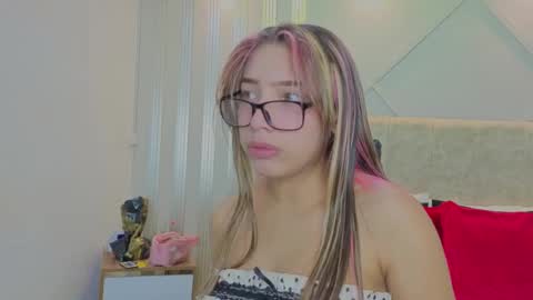 nami_sweet_ online show from 10/03/25, 02:30