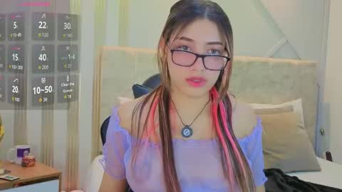 nami_sweet_ online show from 02/17/26, 11:18