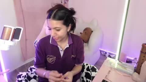 nami_usagi online show from 09/17/25, 02:41