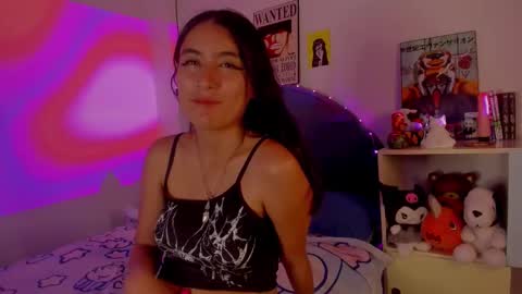 nami_white online show from 09/18/25, 02:13
