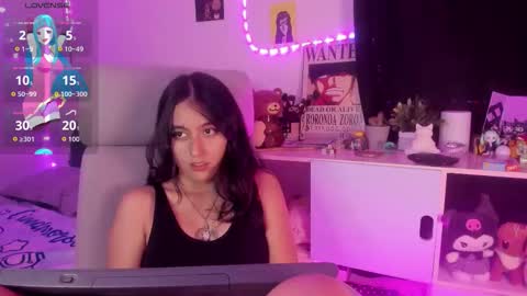 nami_white online show from 09/30/25, 02:49