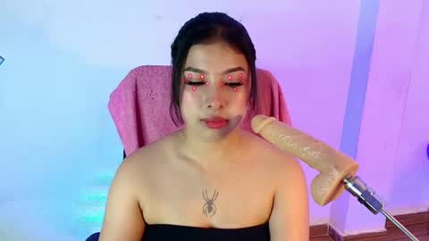 namiko_park_ online show from 06/10/26, 10:19
