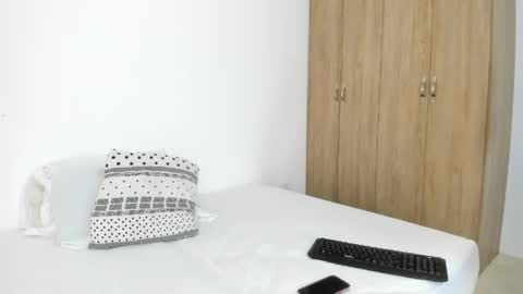 namimayers2 online show from 04/26/26, 11:02