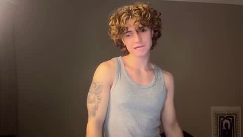 Snapshot of namiraaxel chatting on 11/05/25, 09:04 Georges online show from 11/05/25, 09:04