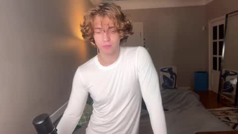 Snapshot of namiraaxel chatting on 01/07/26, 09:06 Georges online show from 01/07/26, 09:06